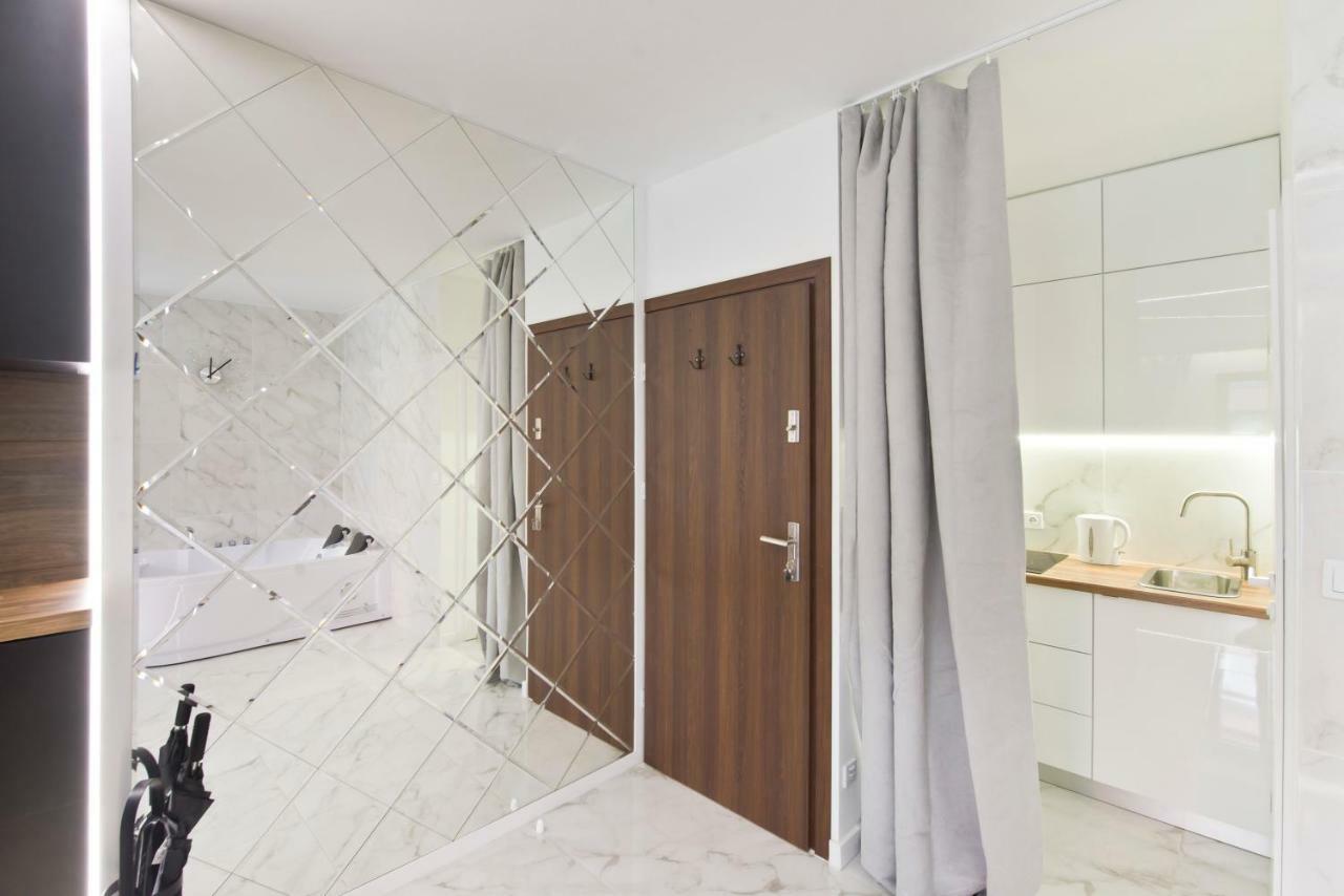 Yourapart Chmielna Park Exclusive Z Wanna Wolnostojaca Lub Jacuzzi Gdansk Exterior foto