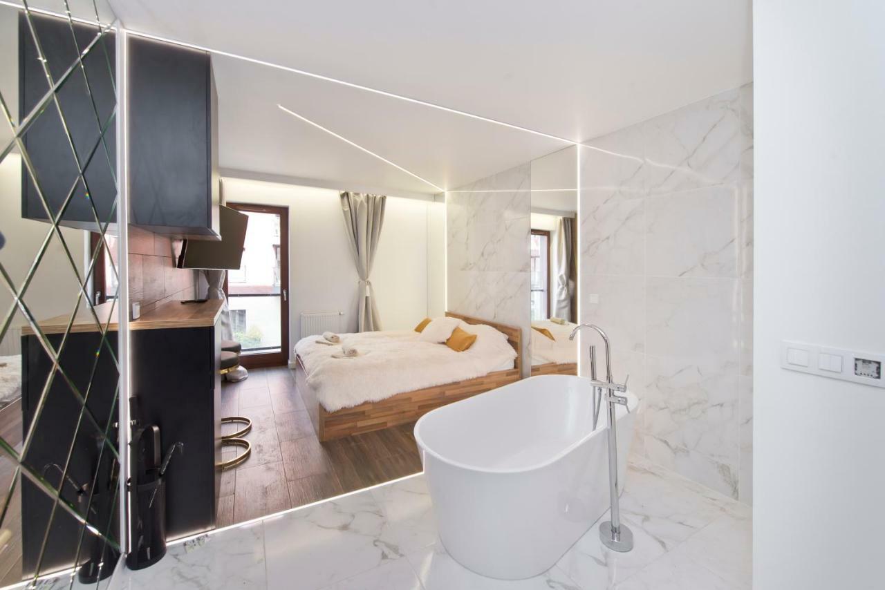 Yourapart Chmielna Park Exclusive Z Wanna Wolnostojaca Lub Jacuzzi Gdansk Exterior foto