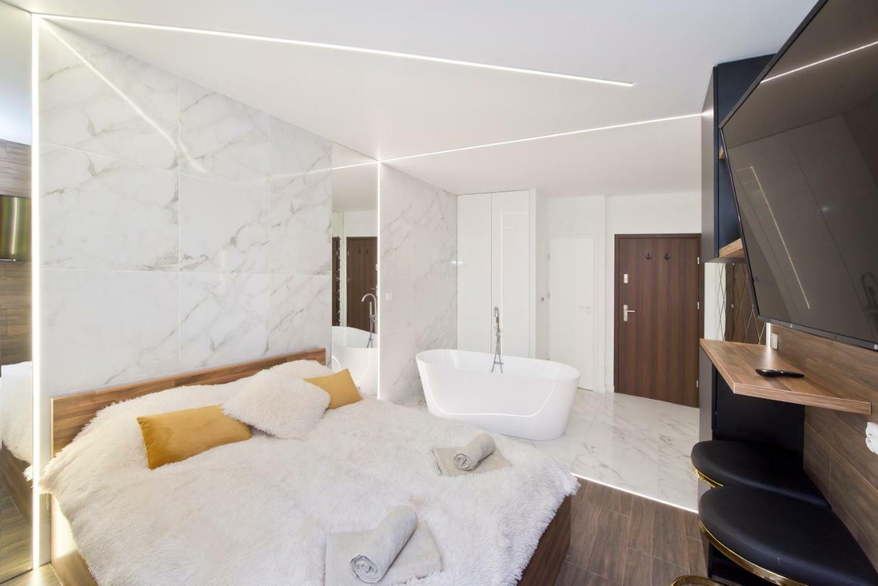 Yourapart Chmielna Park Exclusive Z Wanna Wolnostojaca Lub Jacuzzi Gdansk Exterior foto